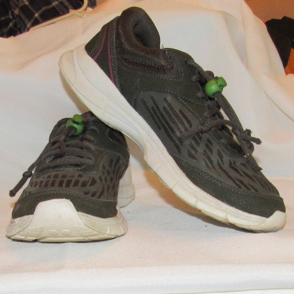 Ryka Women's Black/Purple/White Rae 2 Walking Sneakers Size 9M